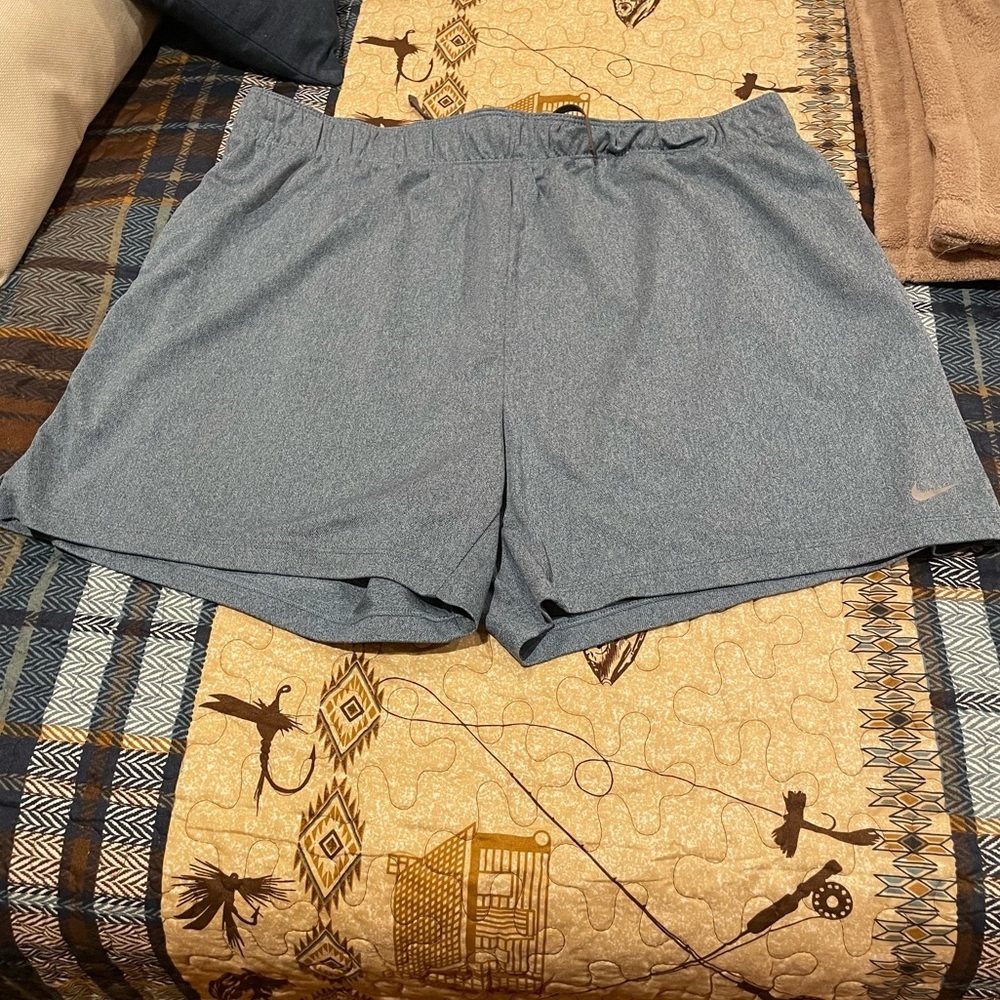 NIKE men’s size xl Dri-FIT 5" Unlined Versatile Shorts. Used. Good condition